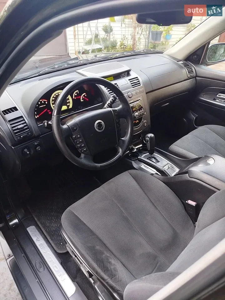 KG Mobility Rexton 2010 photo 4