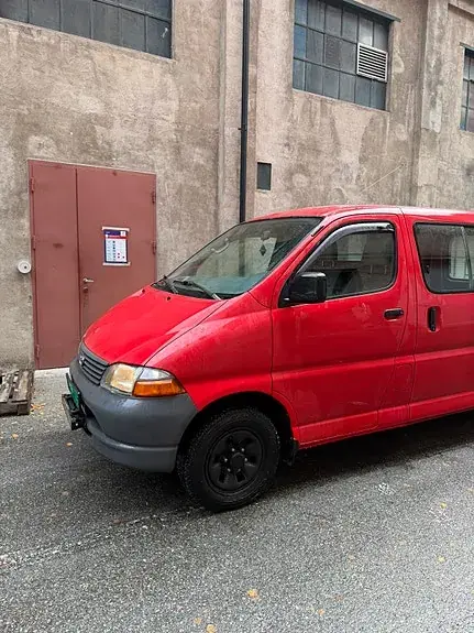 Toyota Hiace 2006 photo 2