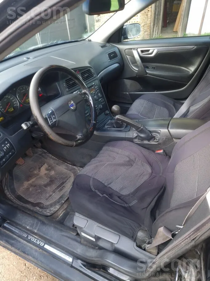 Volvo S60 2004 photo 2