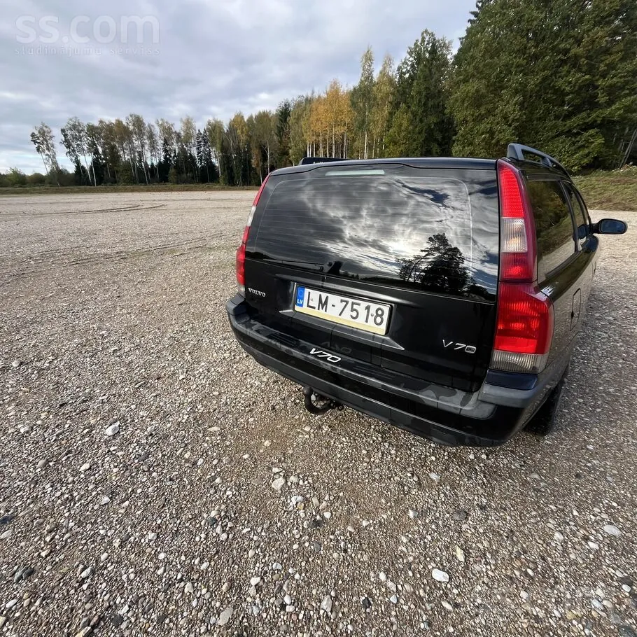 Volvo V70 2000 photo 2