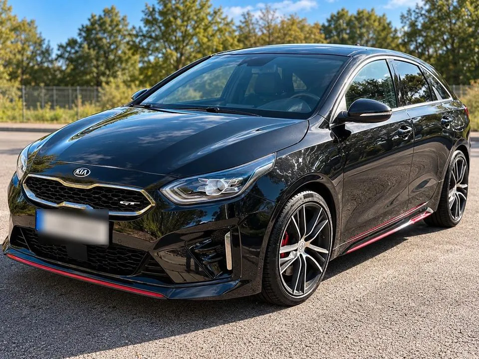 Kia Proceed