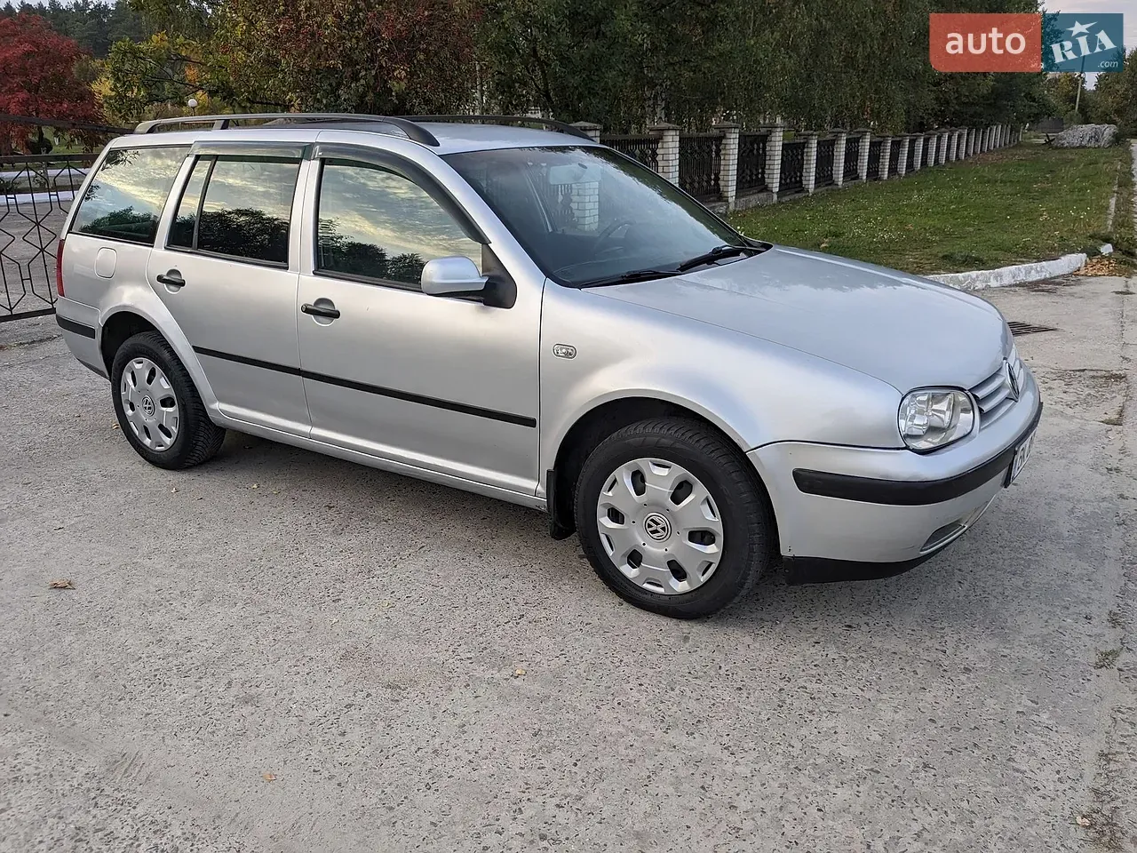Volkswagen Golf 2003 photo 2