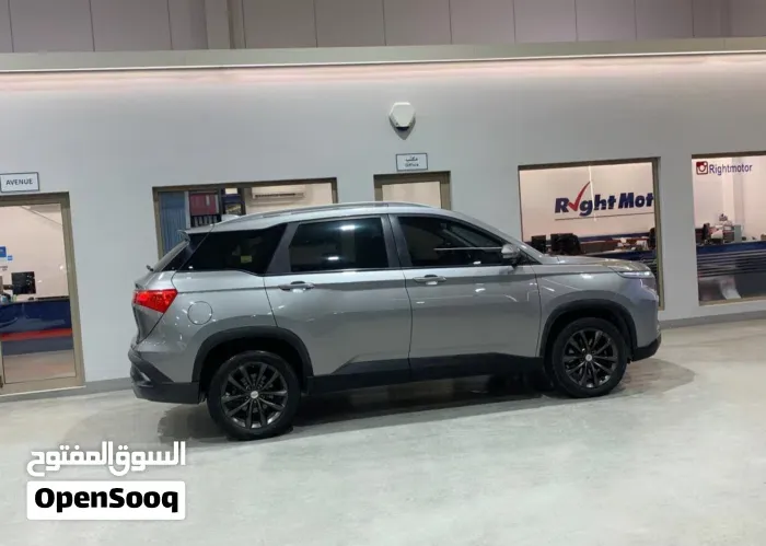 Chevrolet Captiva 2023 photo 2