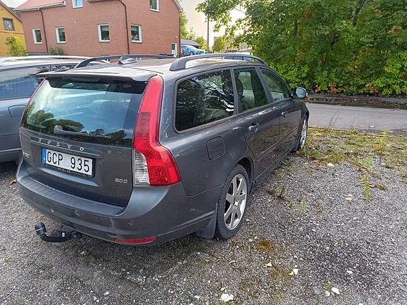 Volvo V50 2010 photo 3
