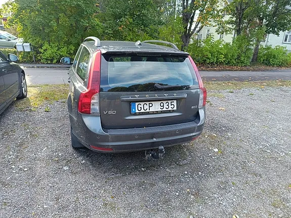 Volvo V50 2010 photo 5