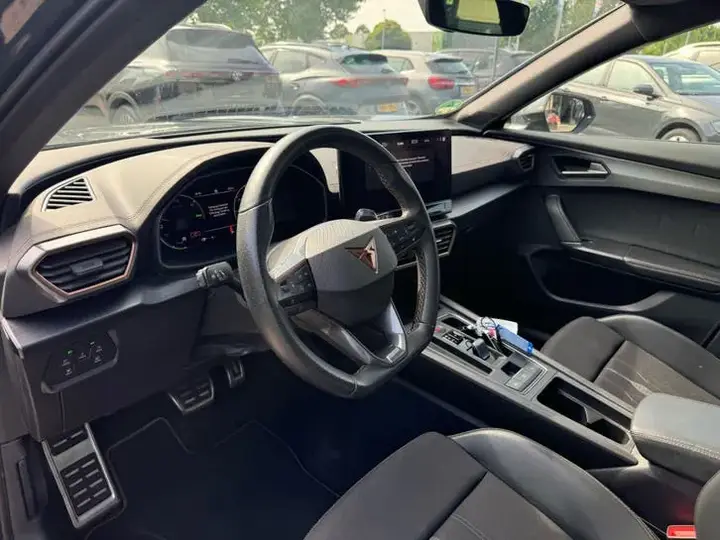 Cupra Formentor 2021 photo 2