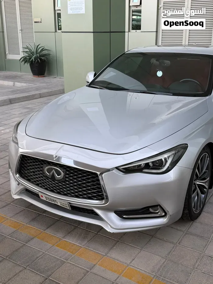 Infiniti Q60 2017 photo 2