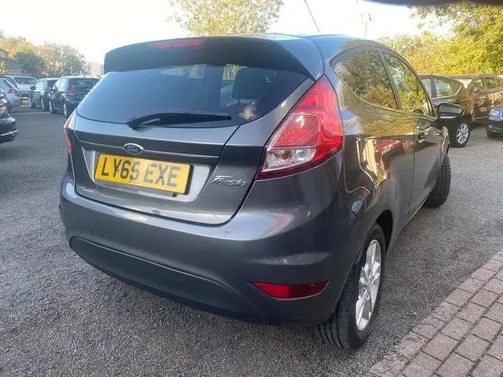Ford Fiesta 2015 photo 5