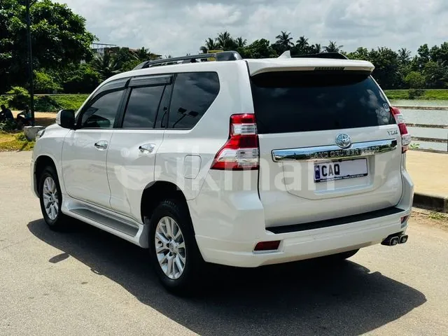 Toyota Land Cruiser Prado 2015 photo 3