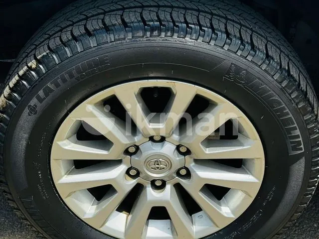Toyota Land Cruiser Prado 2015 photo 5
