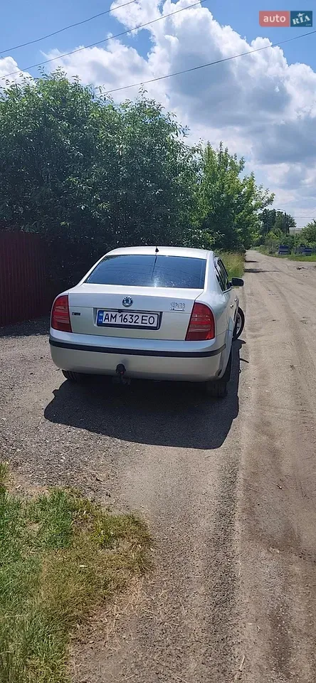 Skoda Superb 2005 photo 5