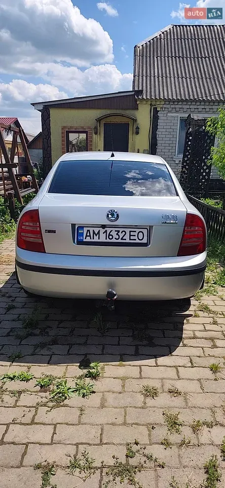 Skoda Superb 2005 photo 4