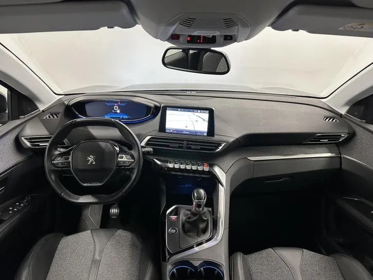Peugeot 3008 2020 photo 2