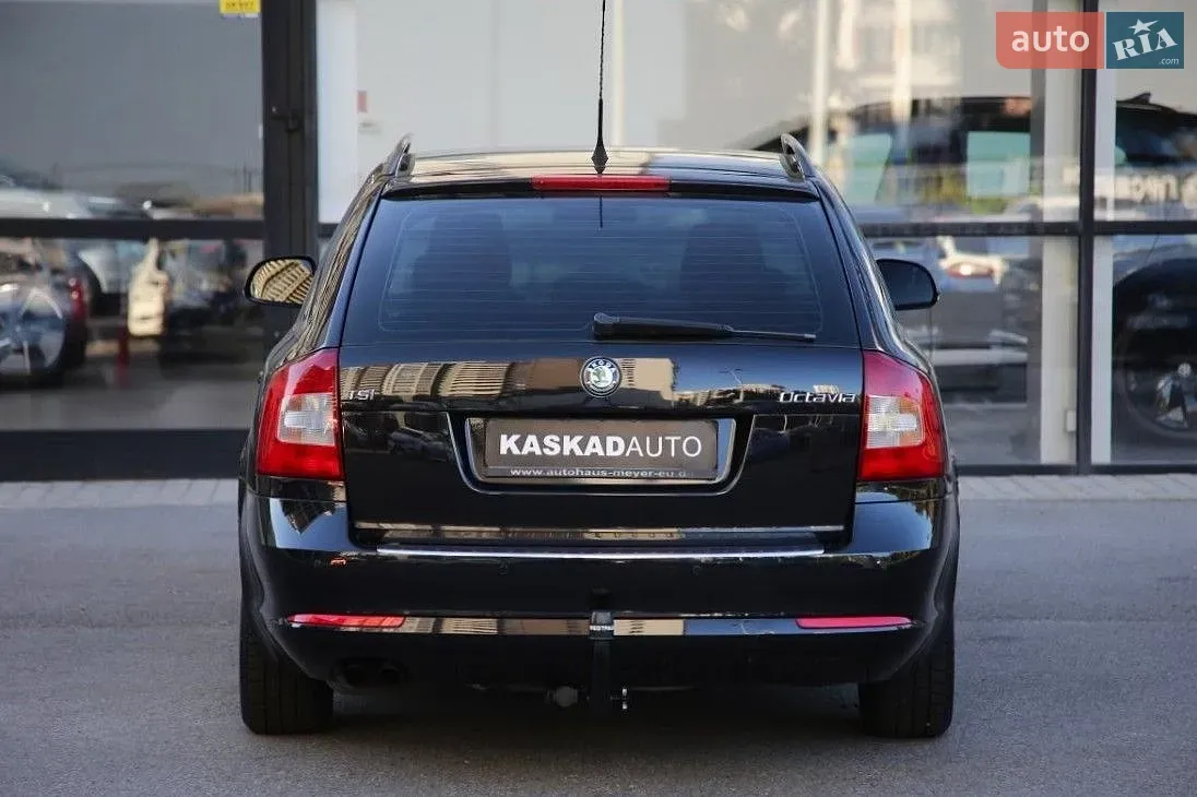 Skoda Octavia 2010 photo 5