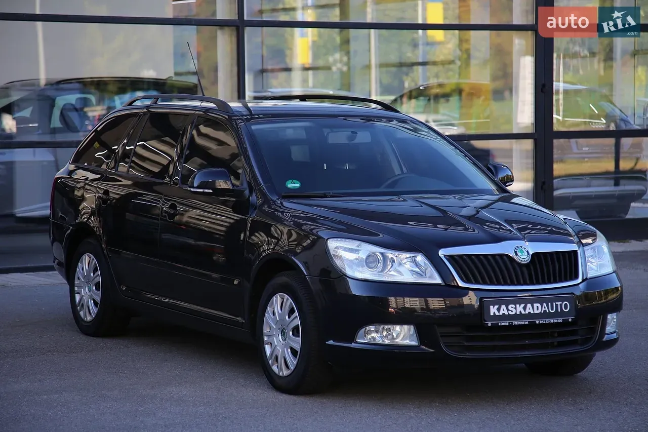 Skoda Octavia 2010 photo 3