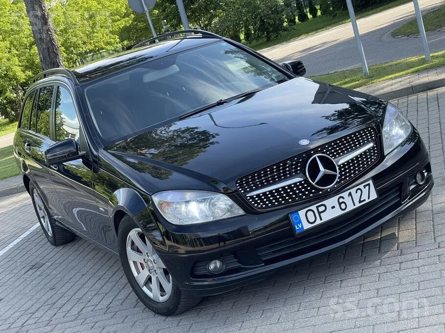 Mercedes-Benz C250 2010 photo 3