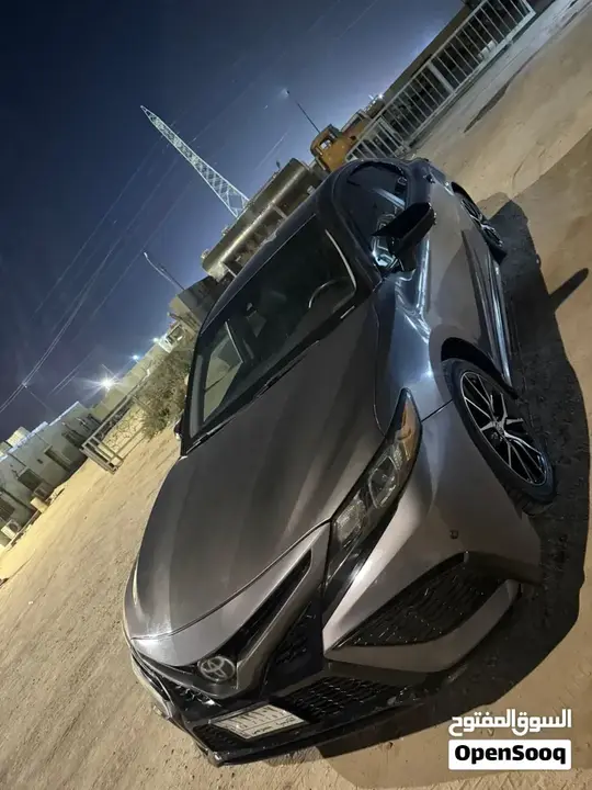 Toyota Camry 2021 photo 3