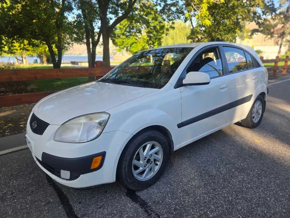 Kia Rio5 2008 photo 3