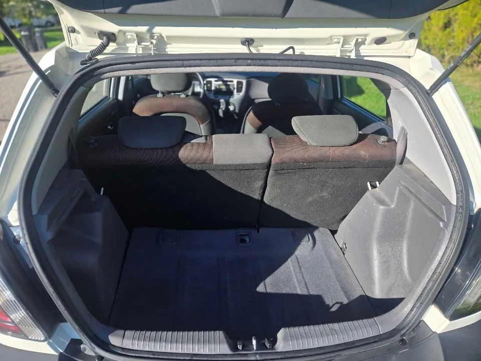 Kia Rio5 2008 photo 4