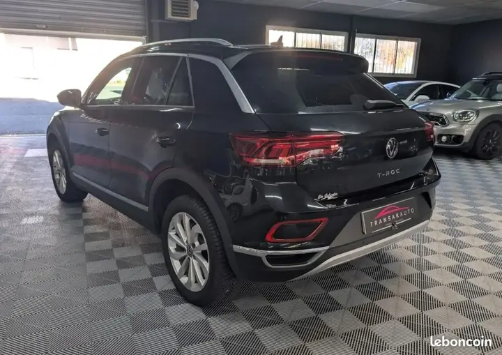 Volkswagen T-Roc 2022 photo 3