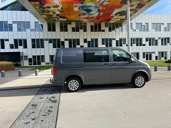 Volkswagen Transporter 2021 photo 4