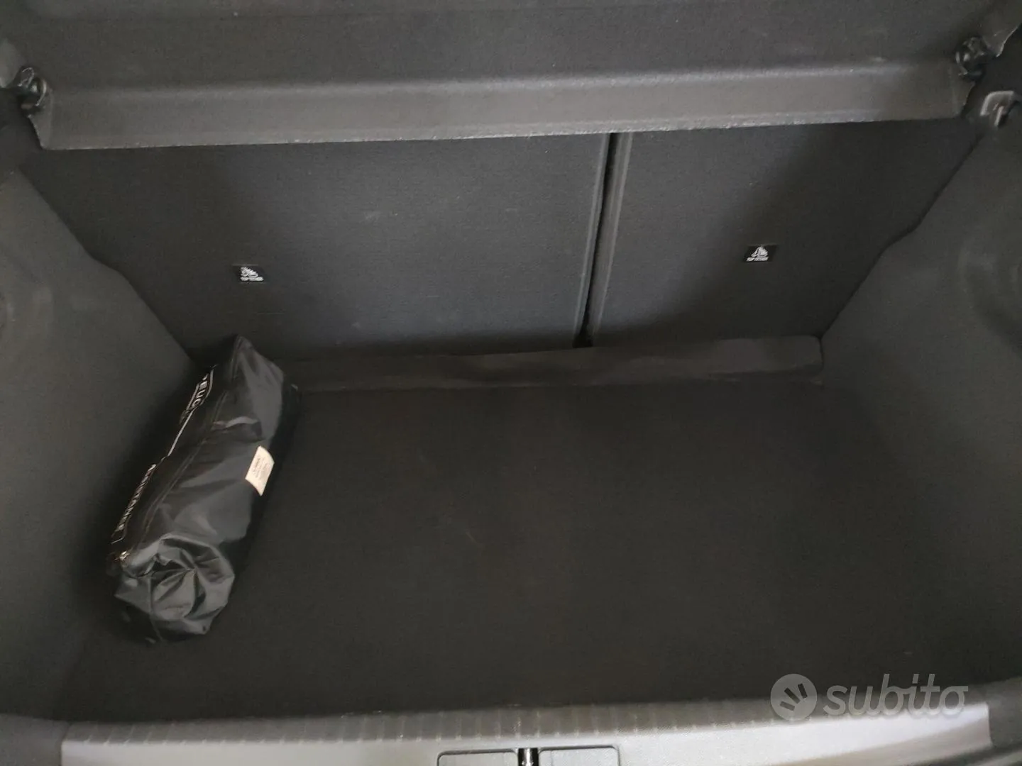 Peugeot 208 2024 photo 4