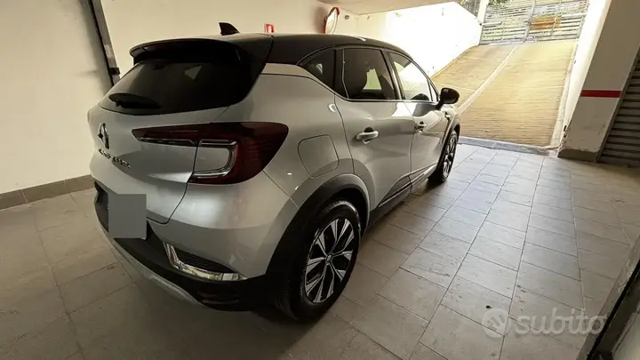 Renault Captur 2023 photo 4