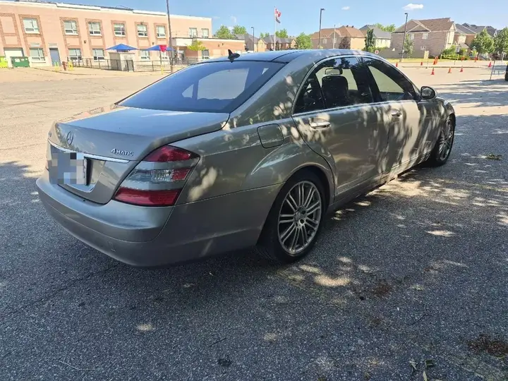 Mercedes-Benz S-Class 2008 photo 2
