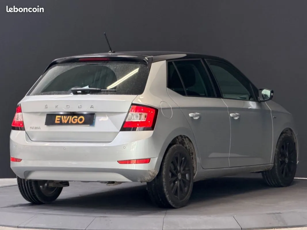 Skoda Fabia 2020 photo 2