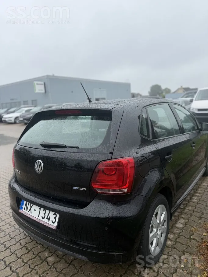 Volkswagen Polo 2013 photo 2
