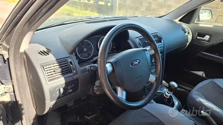 Ford Mondeo 2002 photo 5