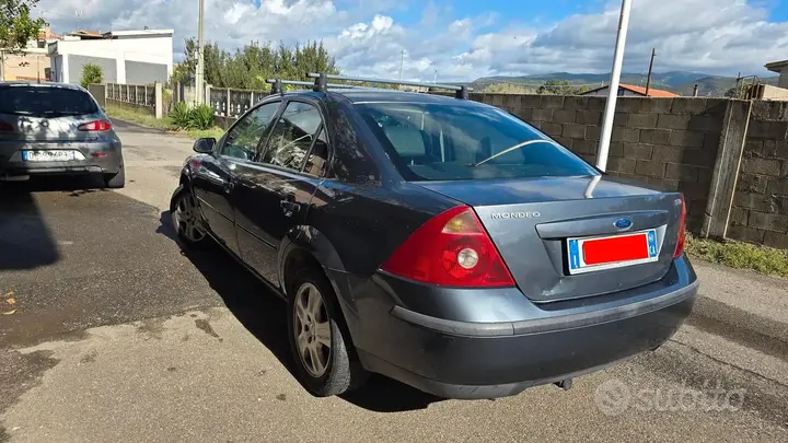 Ford Mondeo 2002 photo 4