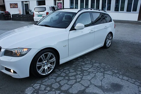 BMW 318I