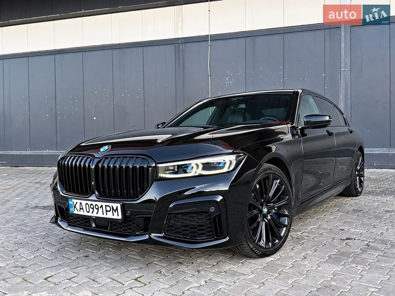BMW 7 Series 2022 photo 2