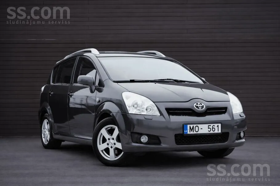 Toyota Corolla Verso 2008 photo 2