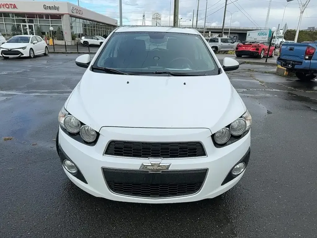 Chevrolet Sonic 2012 photo 3