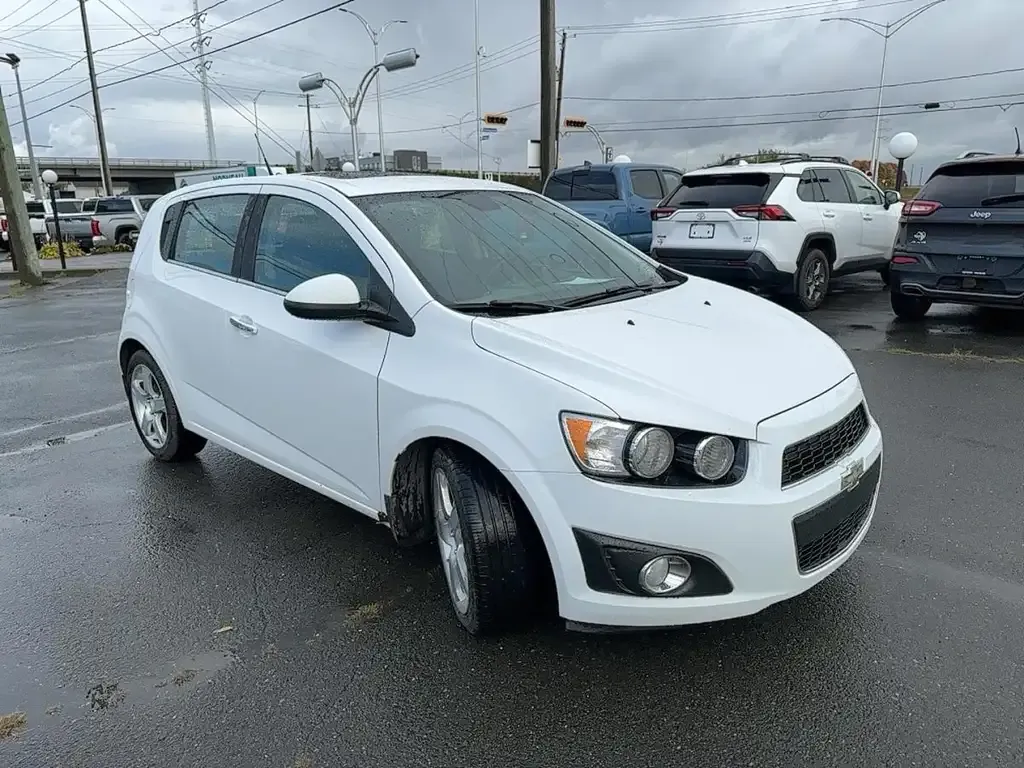 Chevrolet Sonic 2012 photo 4