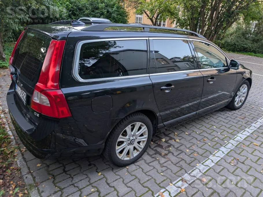 Volvo V70 2011 photo 4