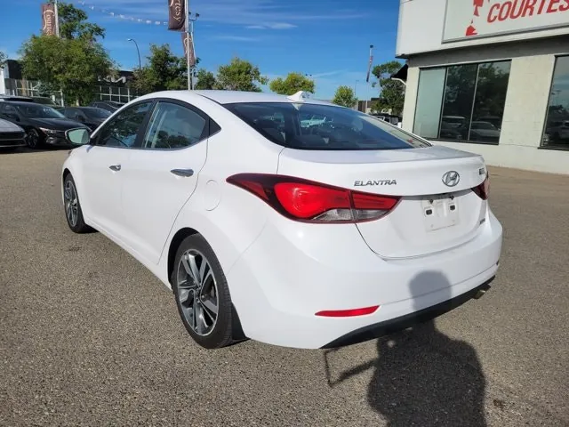 Hyundai Elantra 2016 photo 3