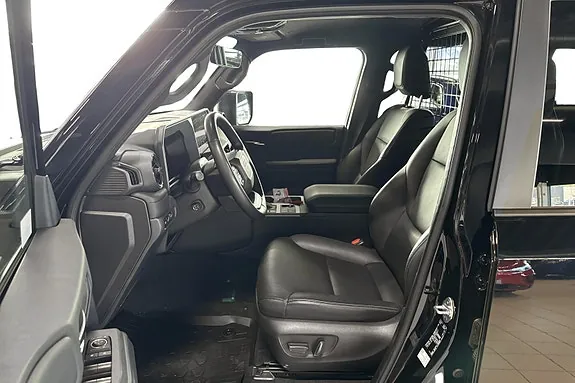 Toyota Land Cruiser 2025 photo 5