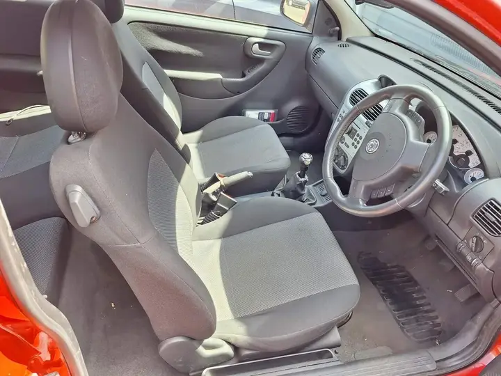 Vauxhall Corsa 2006 photo 4