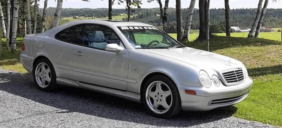 Mercedes-Benz Clk-Class 2001 photo 2