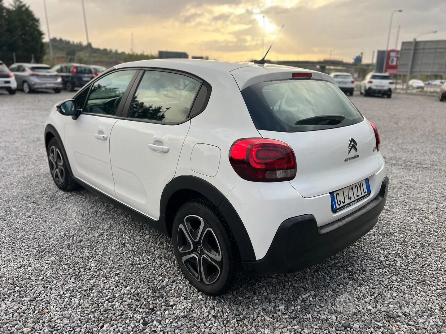 Citroen C3 2022 photo 3