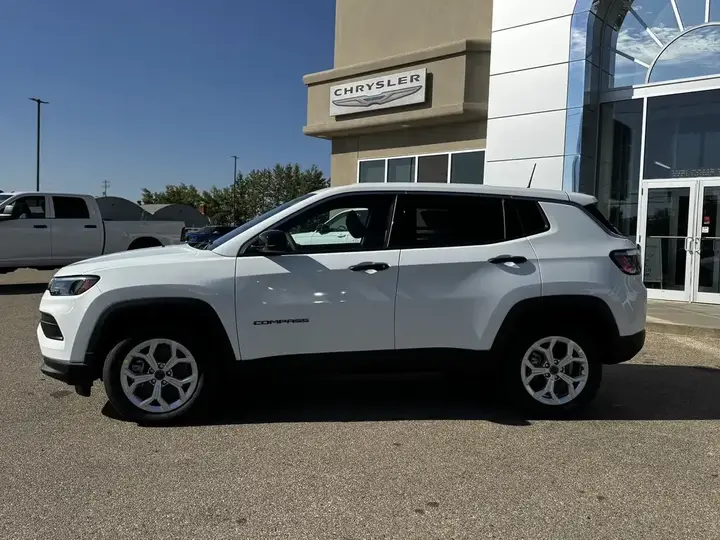 Jeep Compass 2025 photo 3