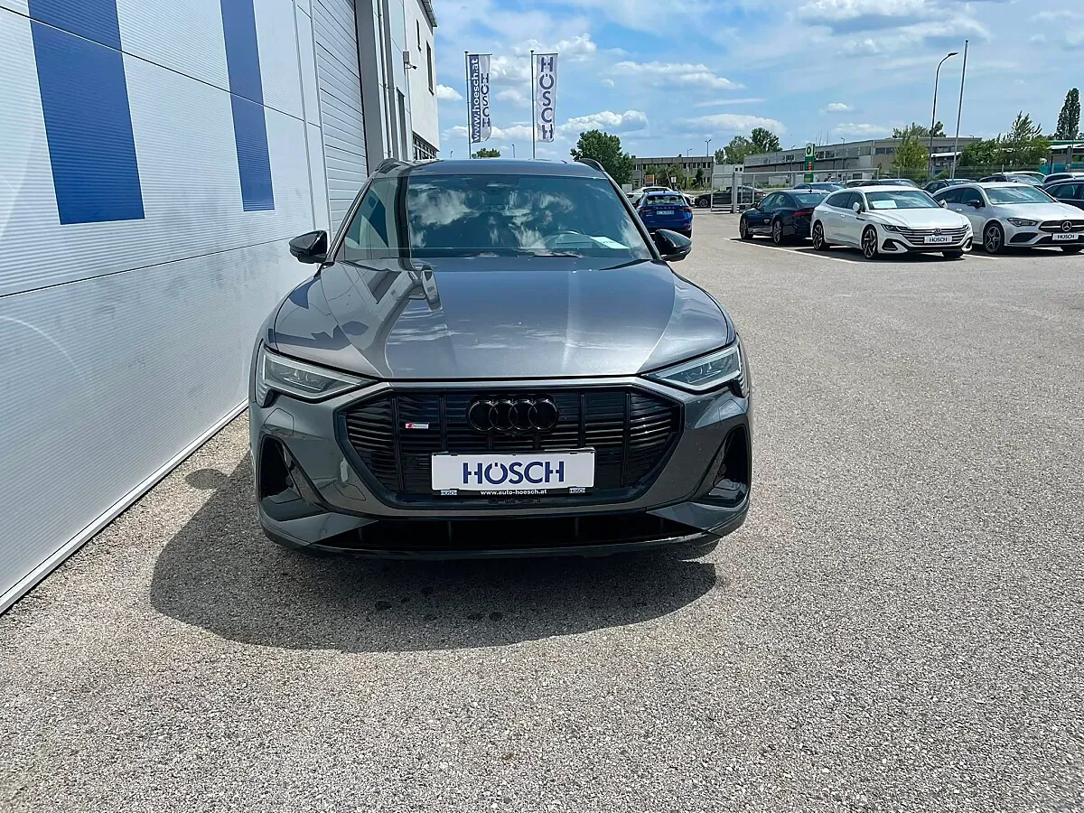 Audi E-Tron 2021 photo 2