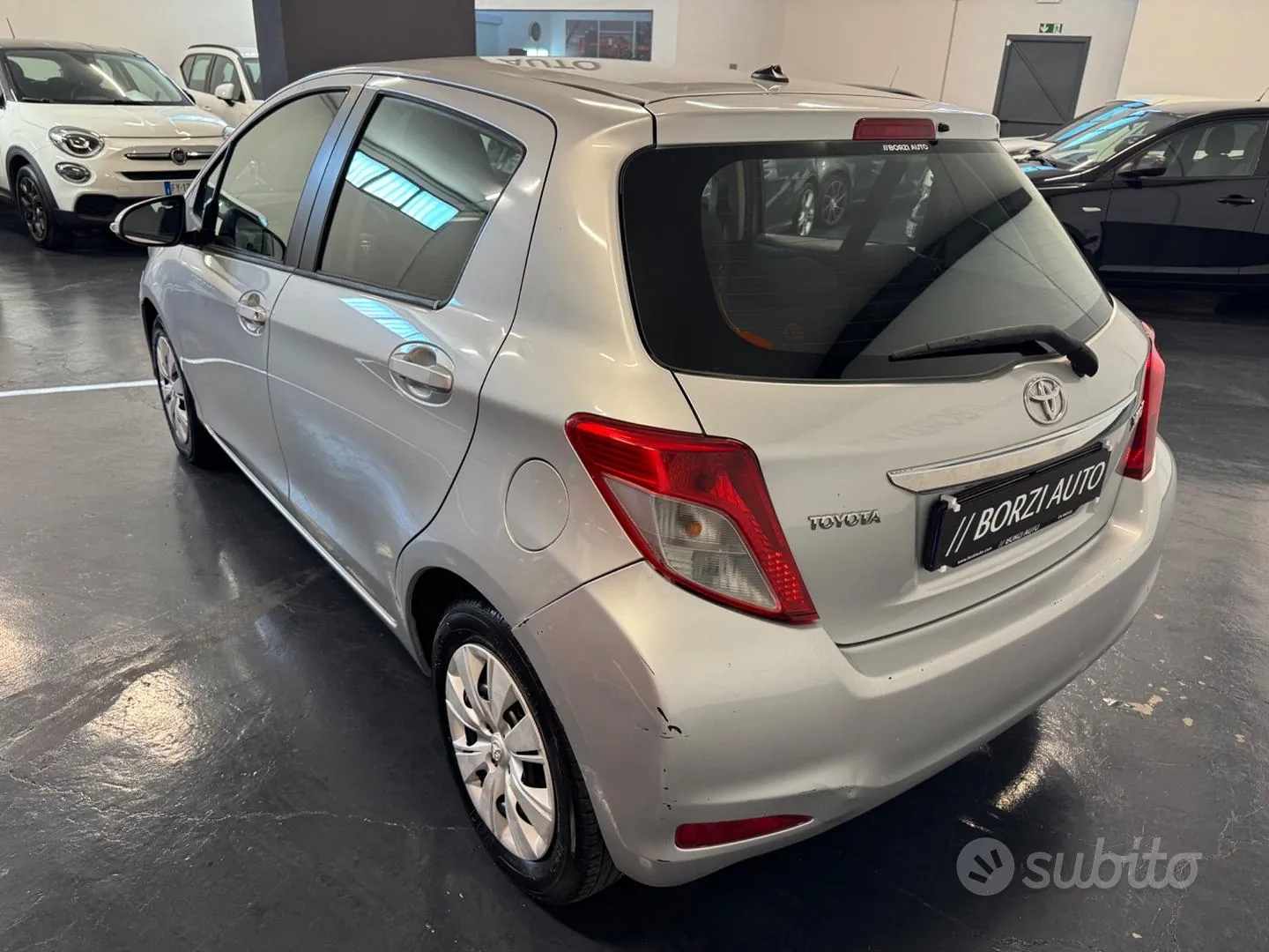 Toyota Yaris 2013 photo 3