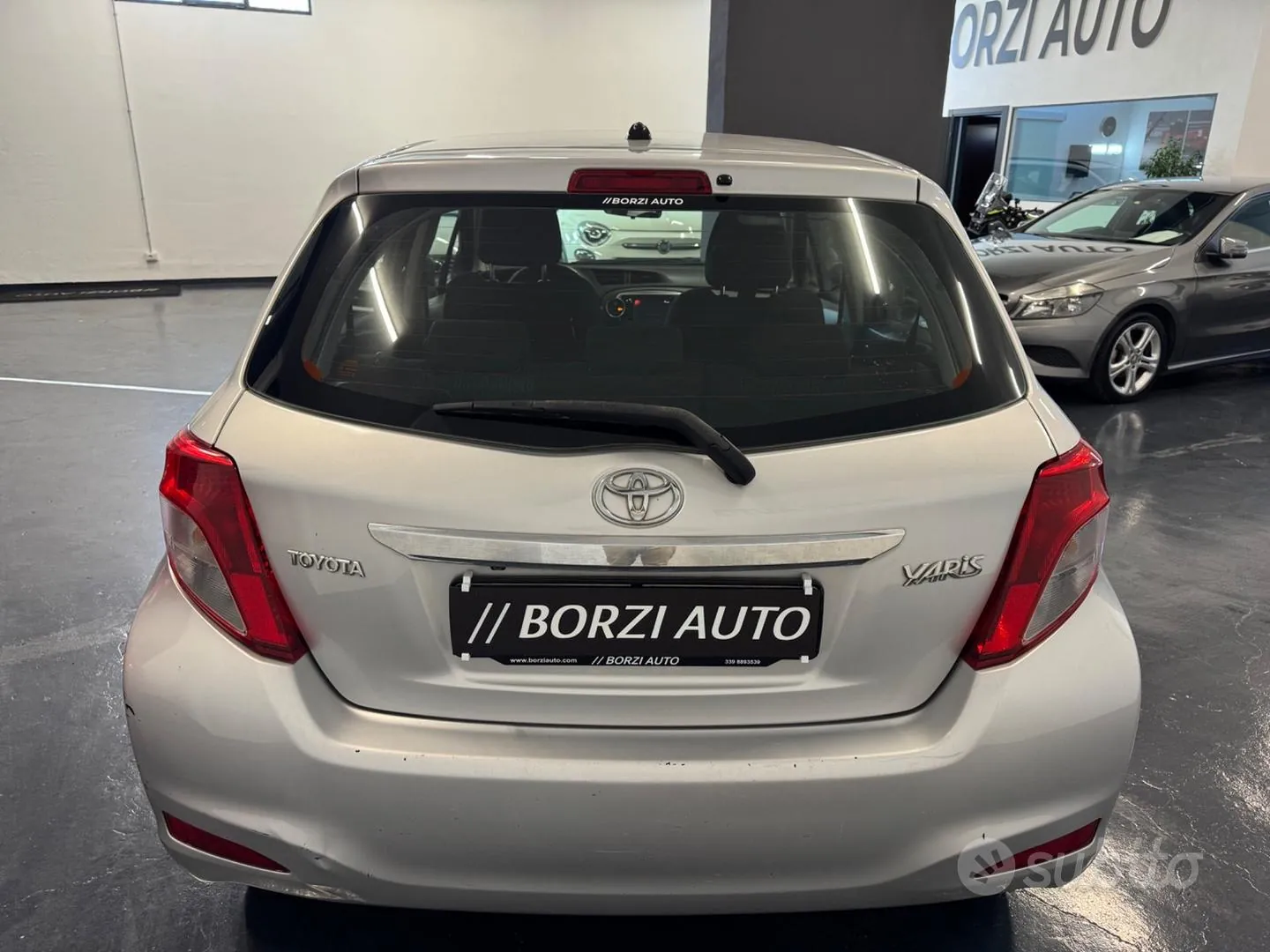 Toyota Yaris 2013 photo 4
