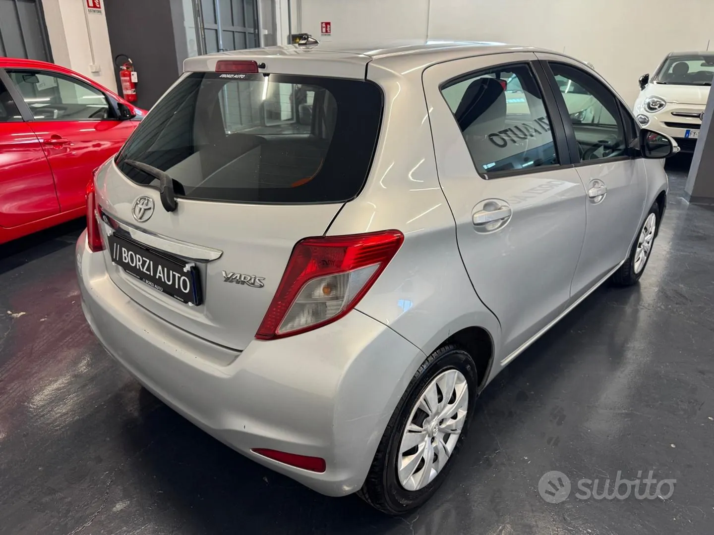 Toyota Yaris 2013 photo 5
