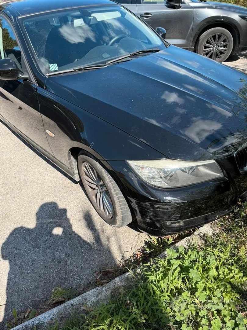 BMW 320 Touring 2009 photo 4