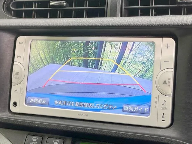 Toyota Aqua 2012 photo 4